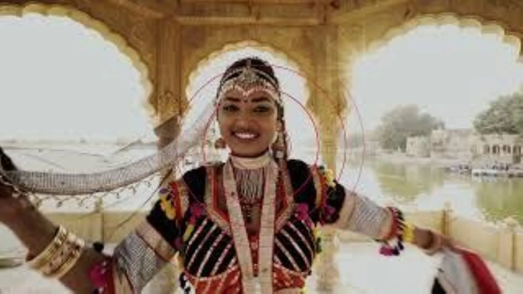 A dancer in traditional Gujarati dress from the Khalasi film